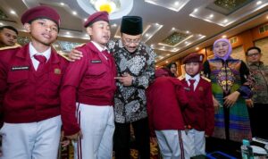 Mensos Gus Ipul
